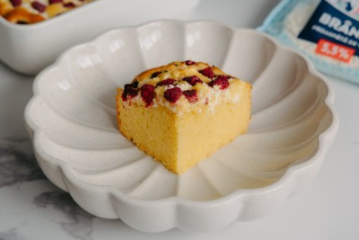 Prăjitură cu zmeură și brânză de vaci